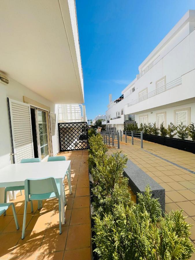 Fantastico Apartamento T2 A 2Min Do Acesso A Praia Cozyin Cabanas Кабанас де Тавира Екстериор снимка